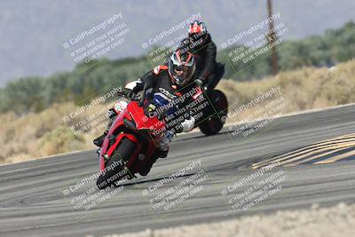 media/Oct-13-2025-Moto Forza (Mon) [[a66d839500]]/3-B Group/Session 3 (Turn 16)/